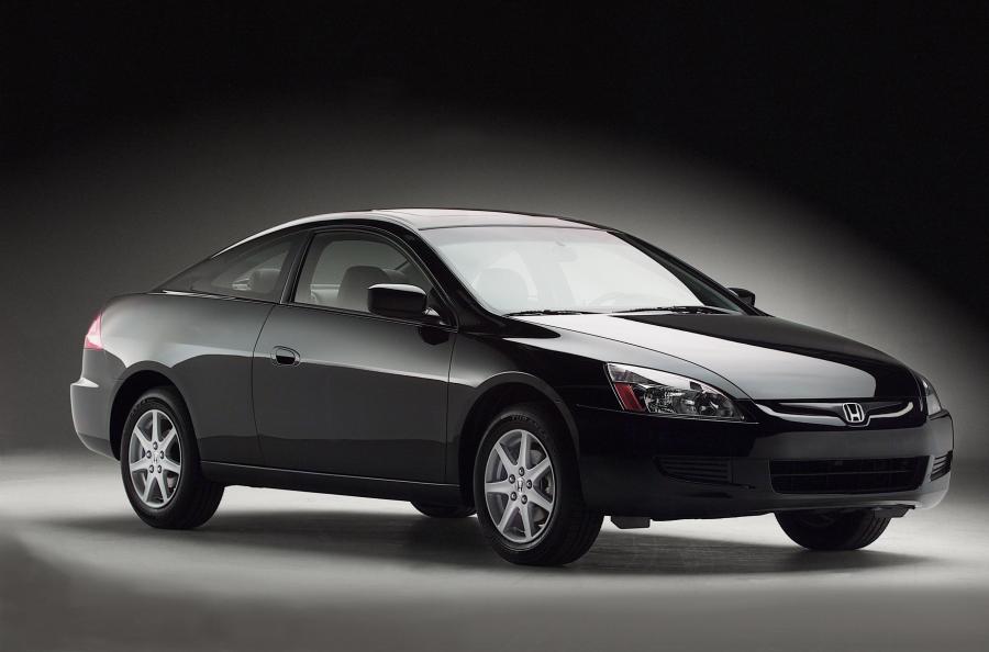  Honda Accord Coupe 2003 года  (US) (фото 4 из 12)